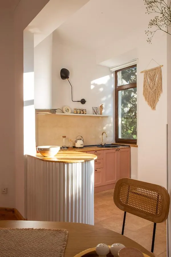Peaceful Bohemian Apartment - Best Location Tbilisi