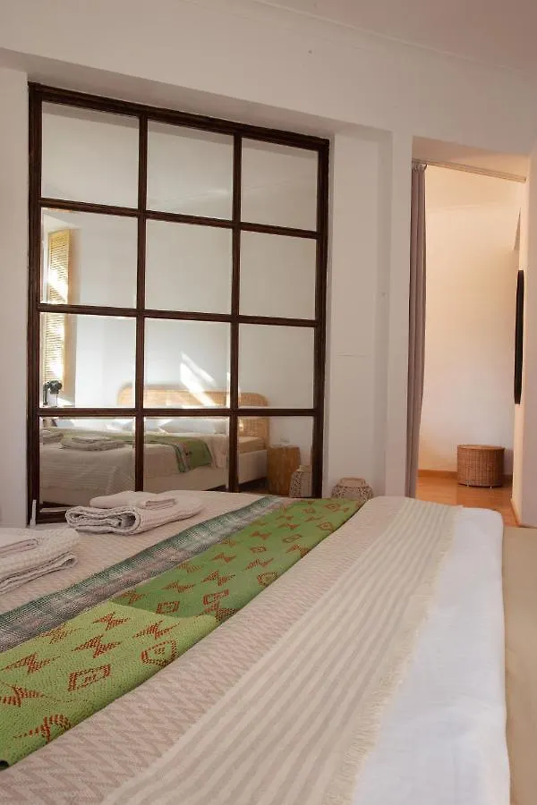 Peaceful Bohemian Apartment - Best Location Tbilisi Gruzie